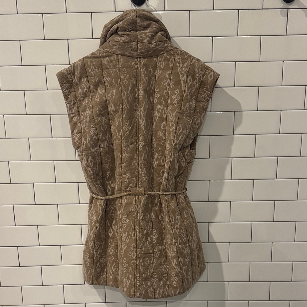 We The Free Tan Quilted Women's Vest - Picture 9 of 12